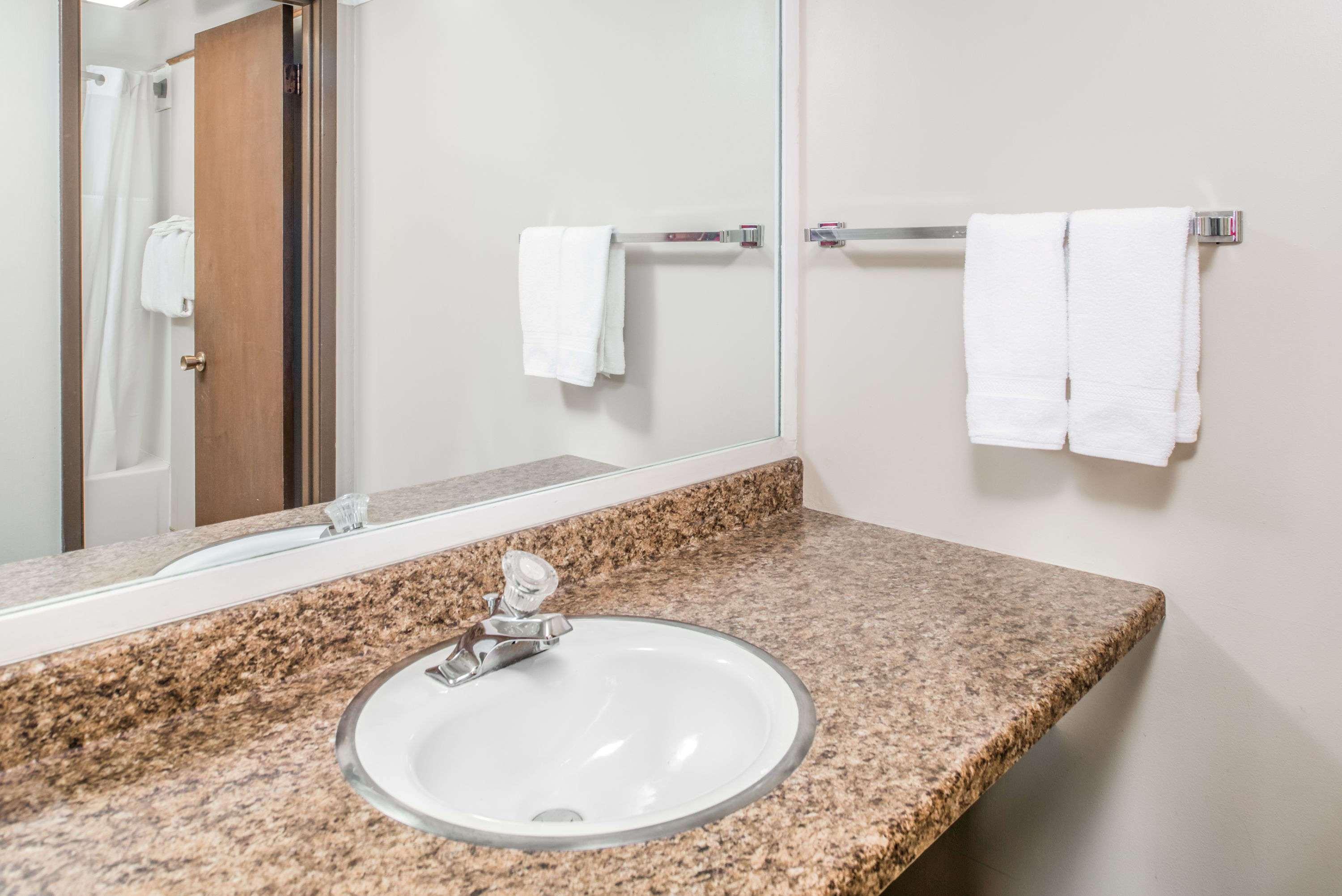 Travelodge By Wyndham Kalispell Extérieur photo