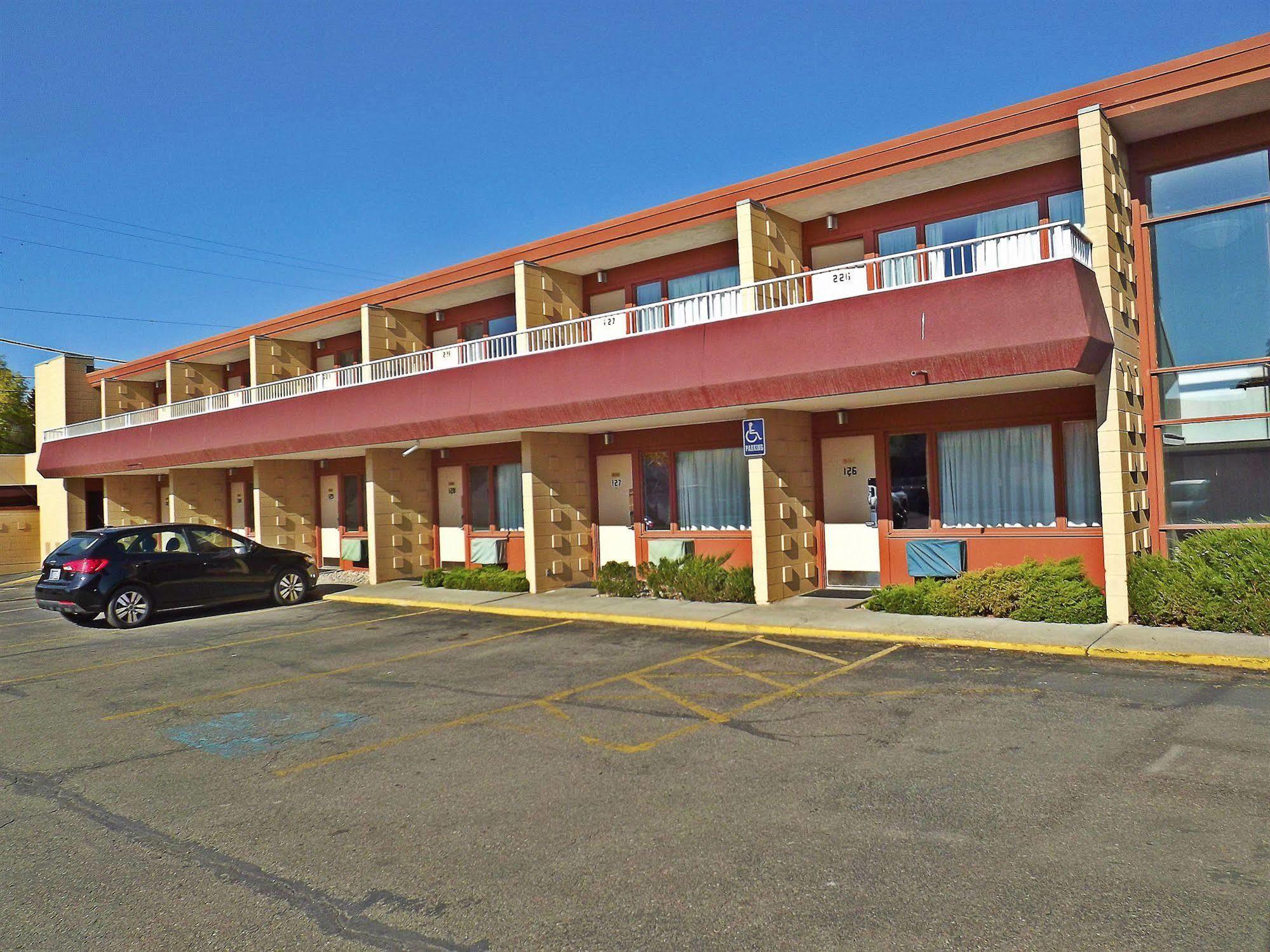 Travelodge By Wyndham Kalispell Extérieur photo