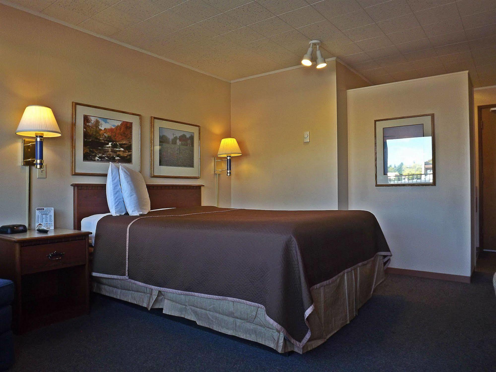 Travelodge By Wyndham Kalispell Extérieur photo