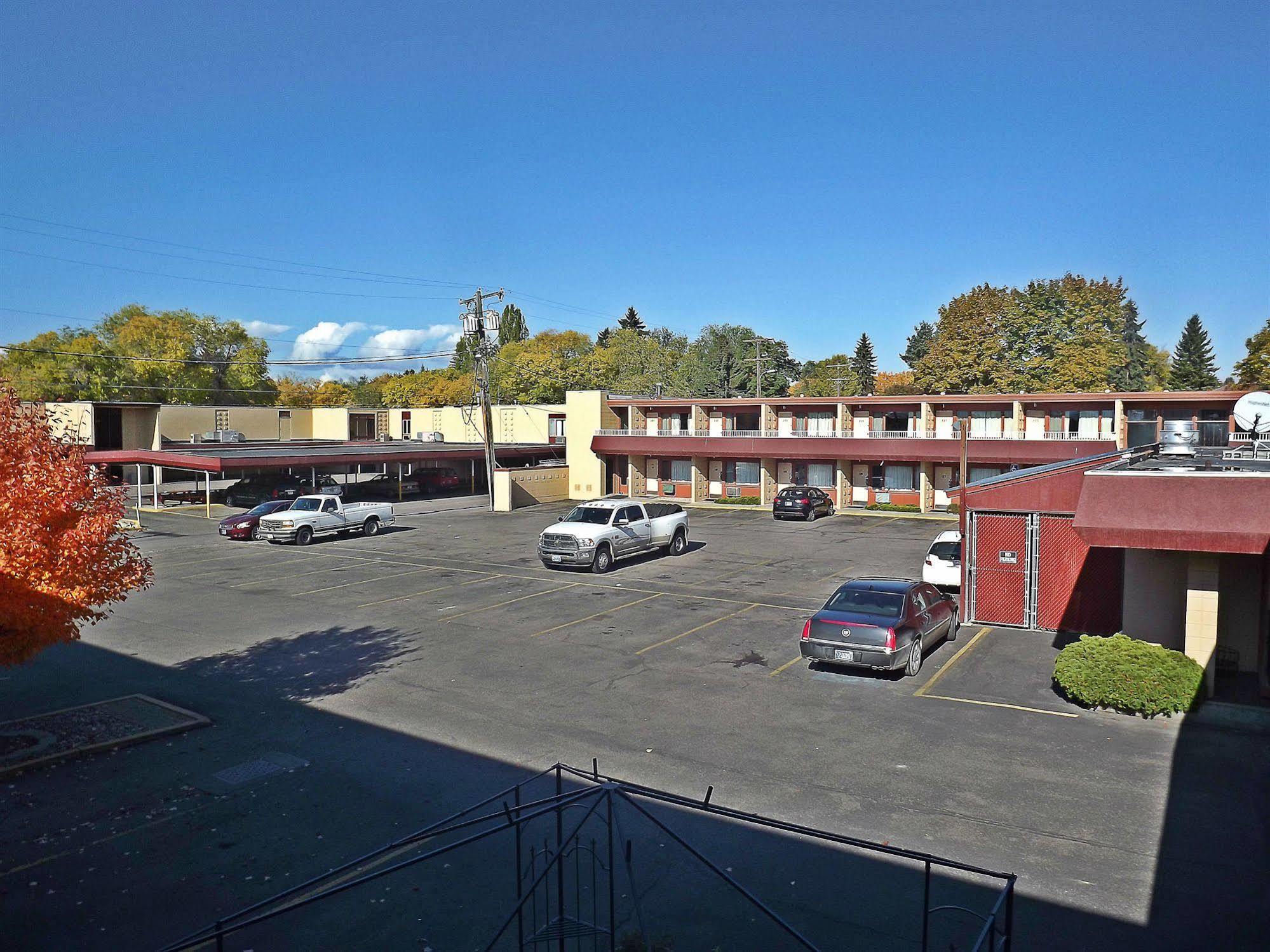 Travelodge By Wyndham Kalispell Extérieur photo