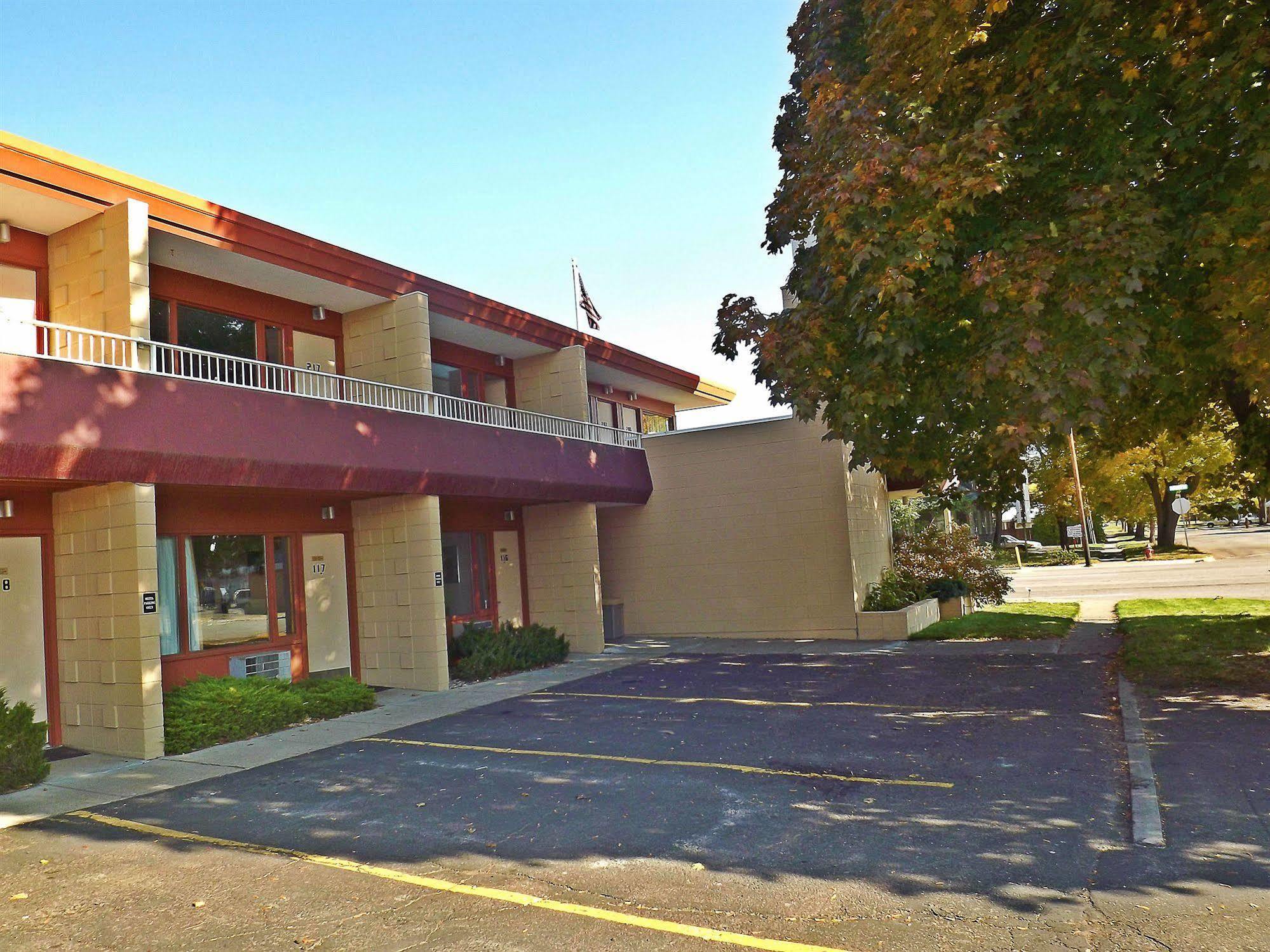 Travelodge By Wyndham Kalispell Extérieur photo